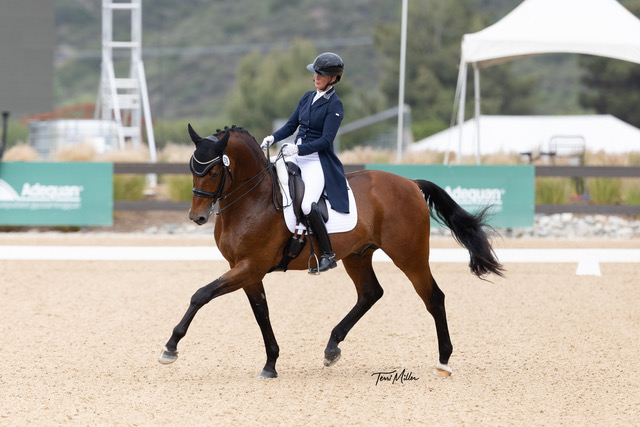 Sabine Schut-Kery and Jojoba de Massa at Pacific Coast CDI